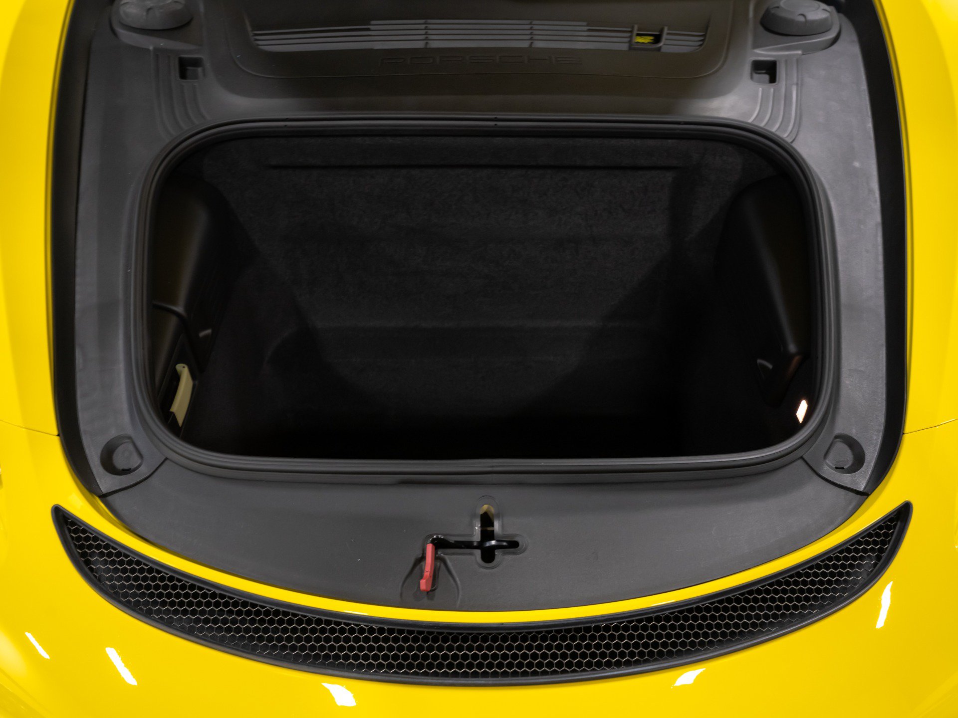 Used 2022 Porsche 718 Boxster Spyder RWD image 76
