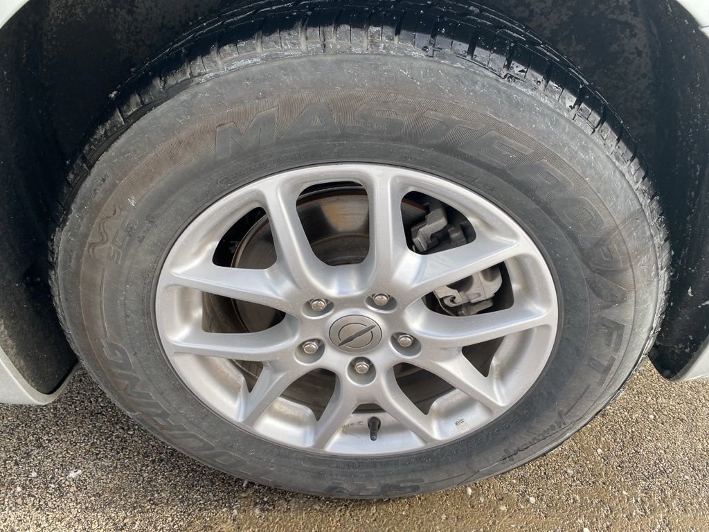 Used 2024 Chrysler Pacifica Touring-L image 27