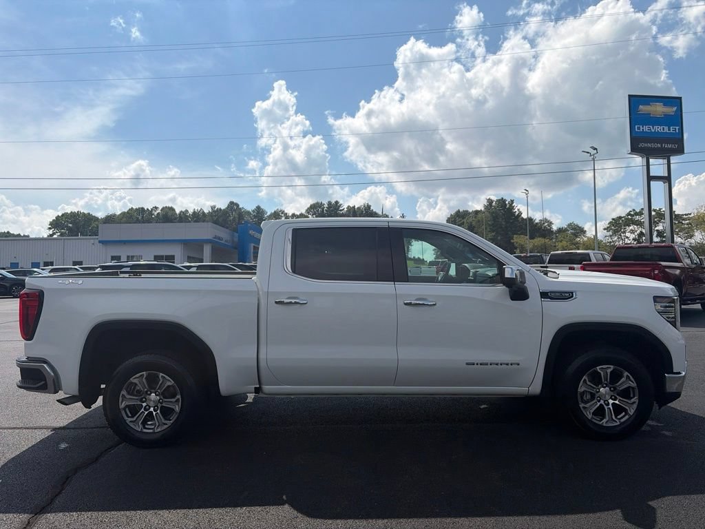 Used 2025 GMC Sierra 1500 SLT AWD/4WD image 13