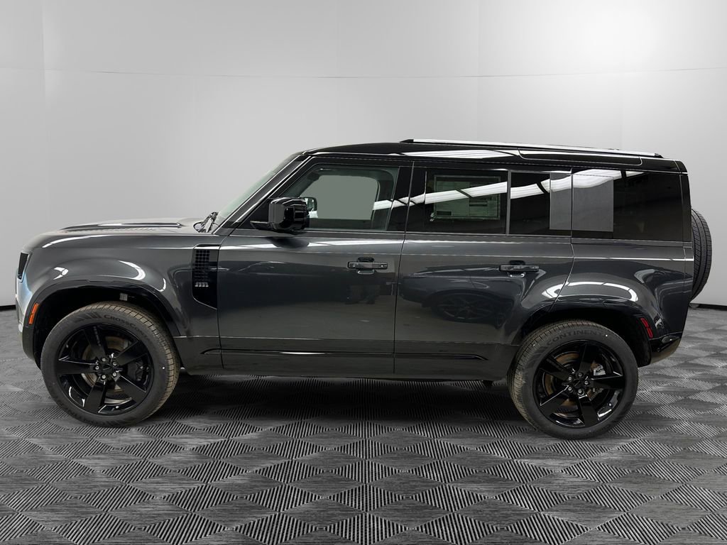 New 2026 Land Rover Defender 110 X-Dynamic SE AWD/4WD image 2
