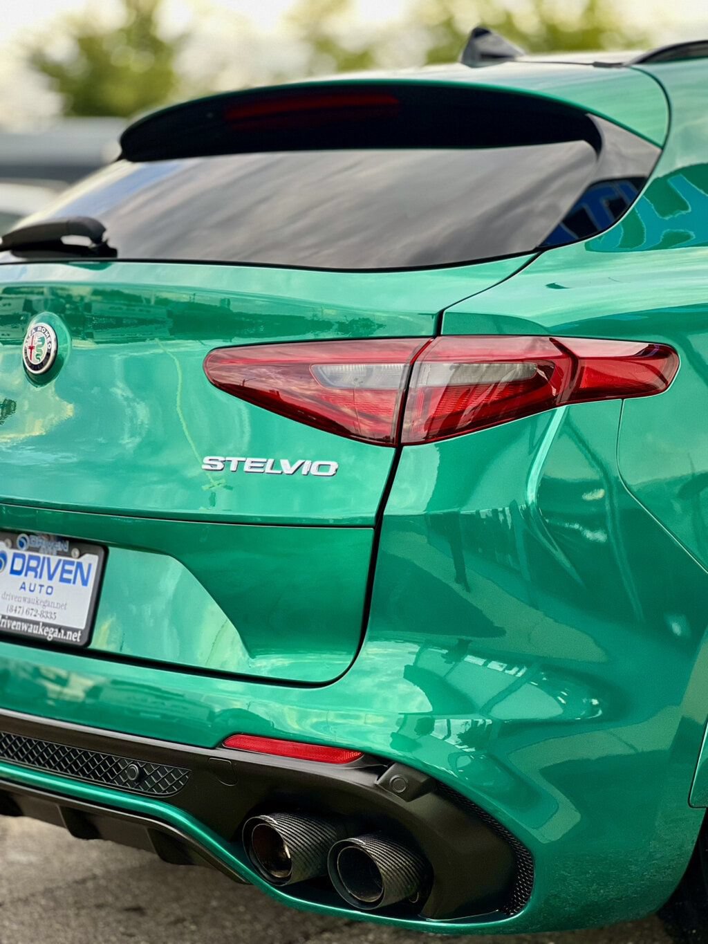 Used 2022 Alfa Romeo Stelvio Quadrifoglio w/ Active Assist Plus Package AWD/4WD image 15