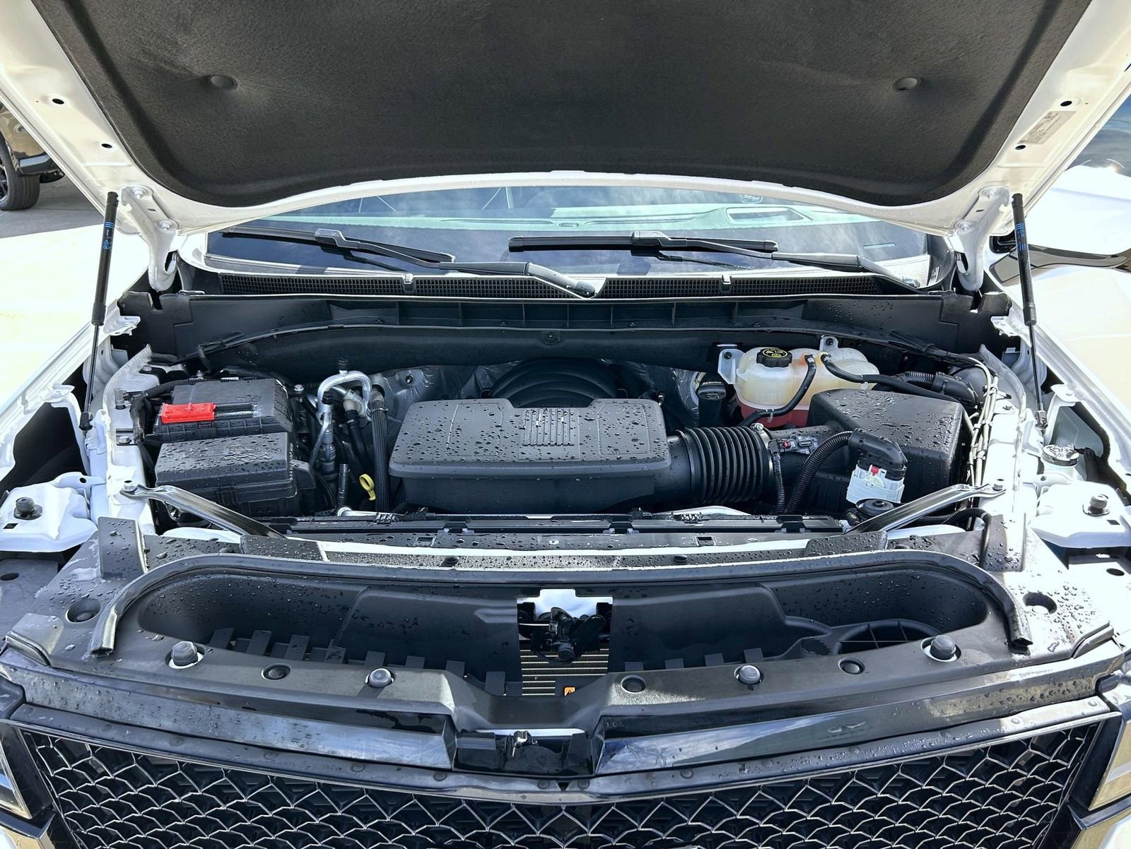 Used 2022 Cadillac Escalade Sport w/ LPO, ONYX Package image 26