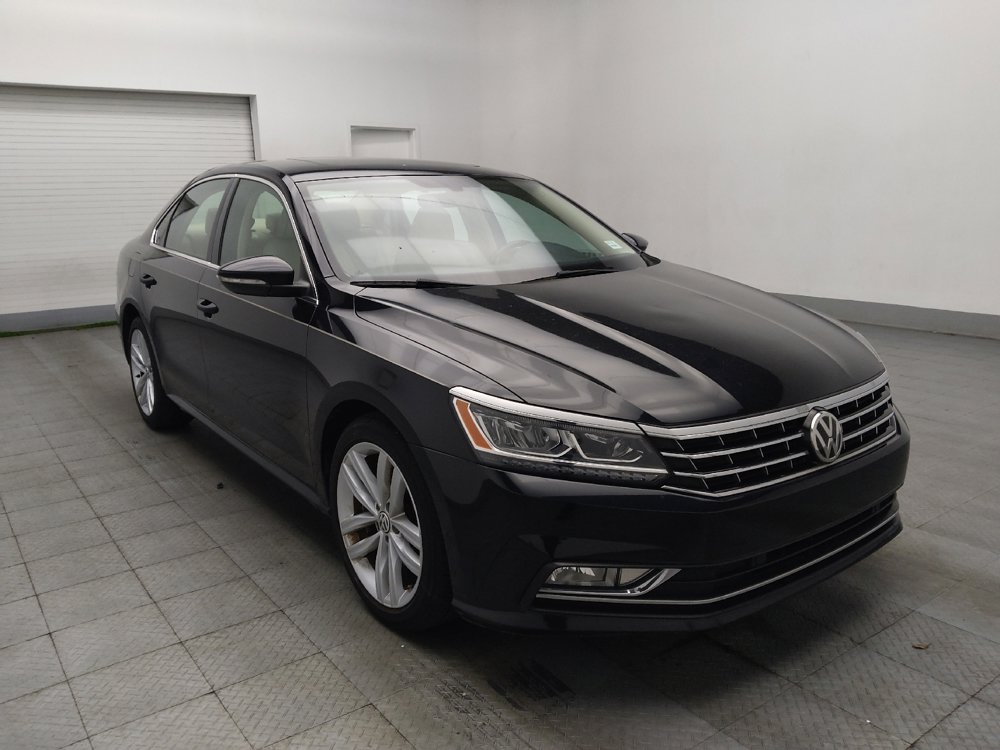 Used 2018 Volkswagen Passat 2.0T SE FWD image 13