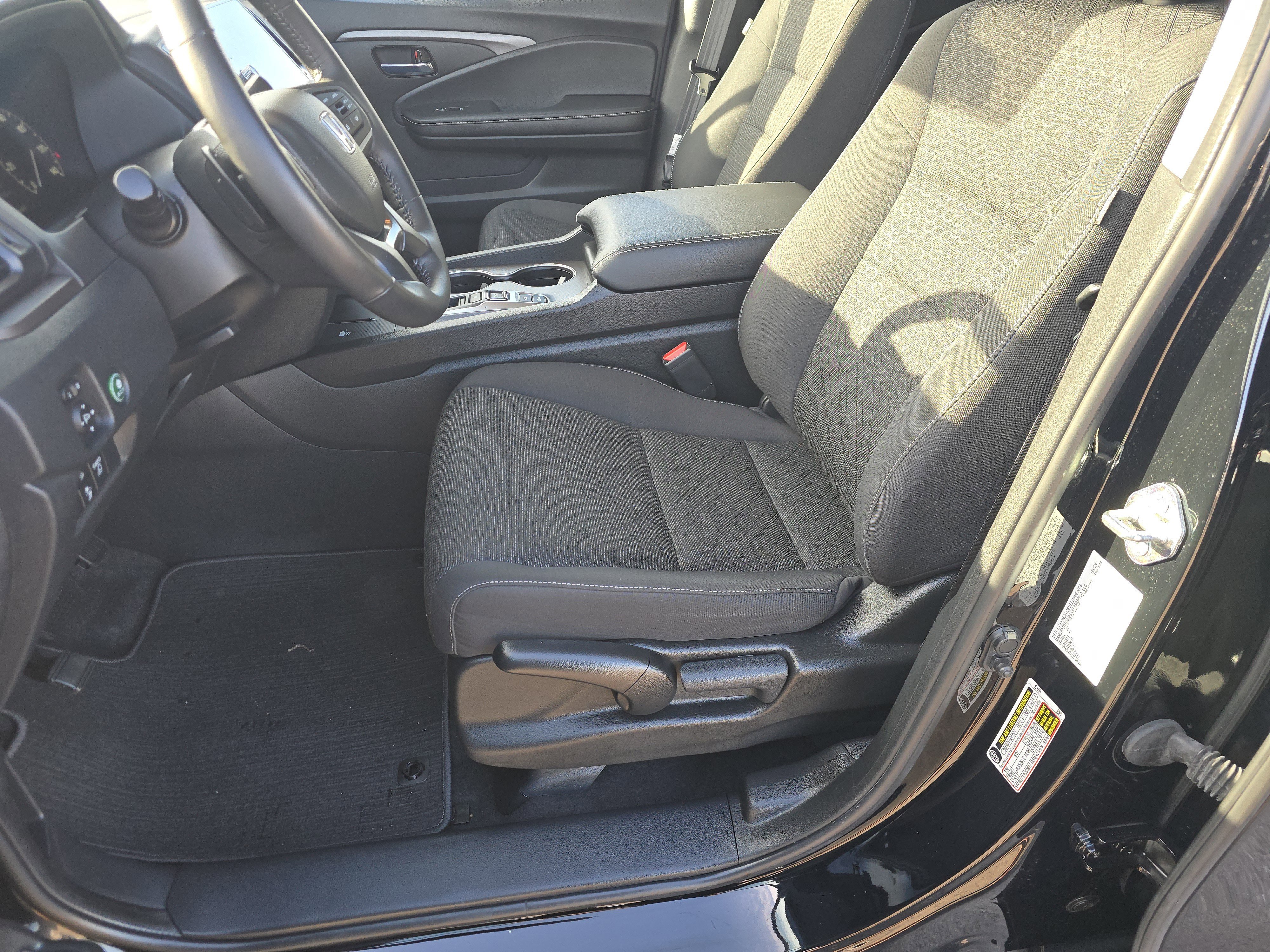 Used 2024 Honda Ridgeline Sport image 15