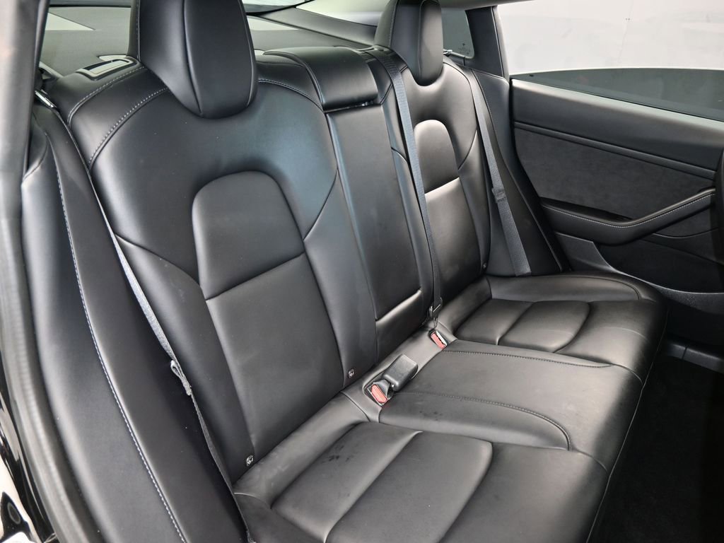 Used 2021 Tesla Model 3 Standard Range Plus image 33