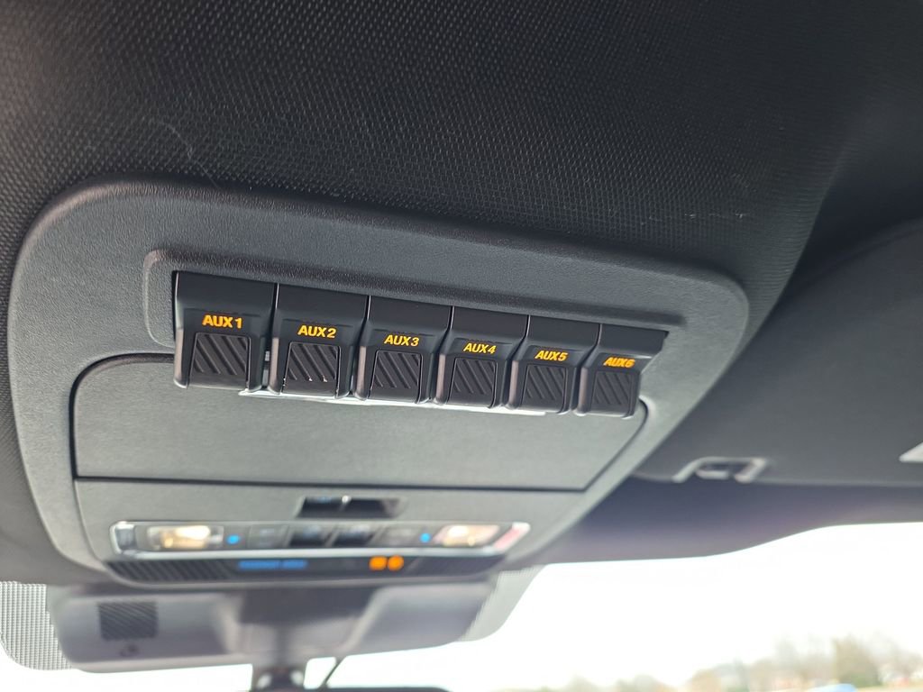 Used 2024 Ford F250 Platinum w/ FX4 Off-Road Package image 37