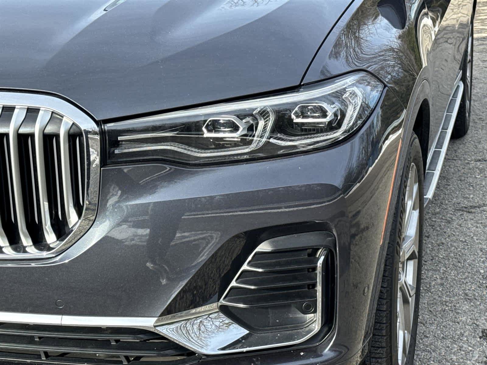 Used 2021 BMW X7 xDrive40i w/ Cold Weather Package image 9