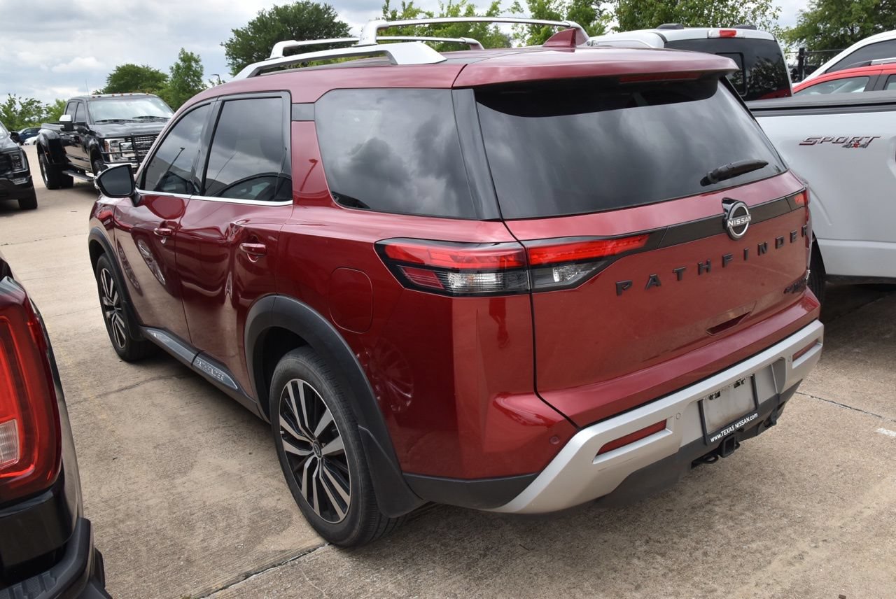 Used 2023 Nissan Pathfinder Platinum AWD/4WD image 7