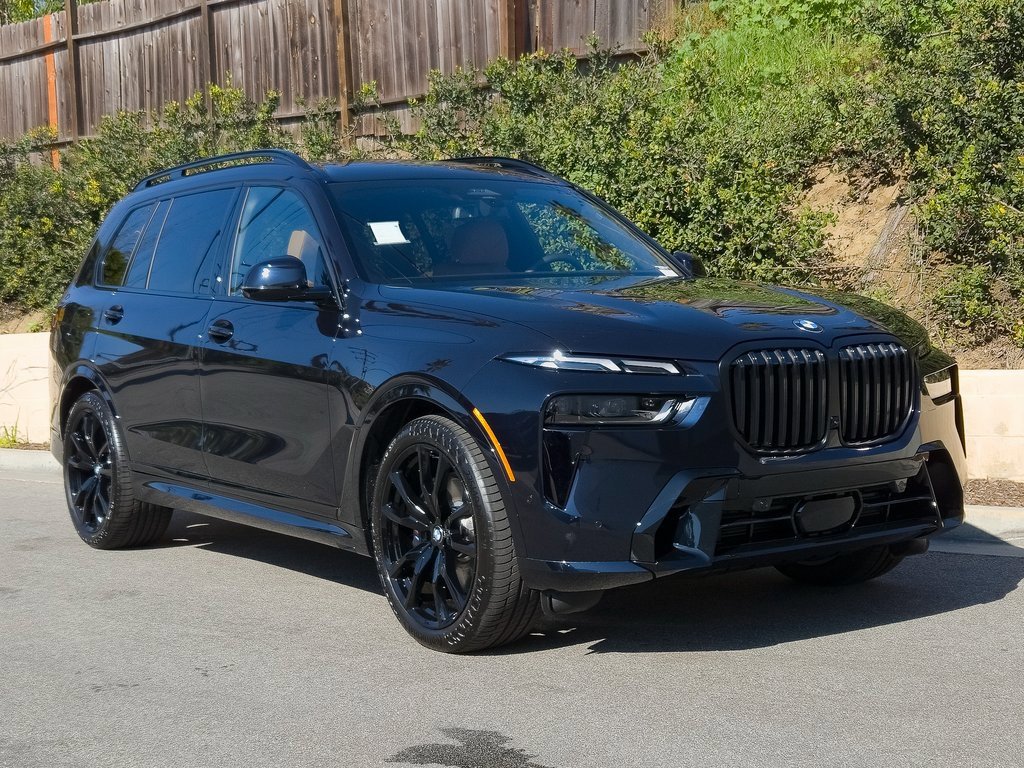 New 2026 BMW X7 xDrive40i w/ M Sport Package image 2
