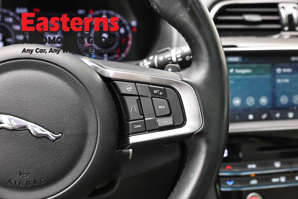 Used 2020 Jaguar F-PACE Prestige AWD/4WD image 16