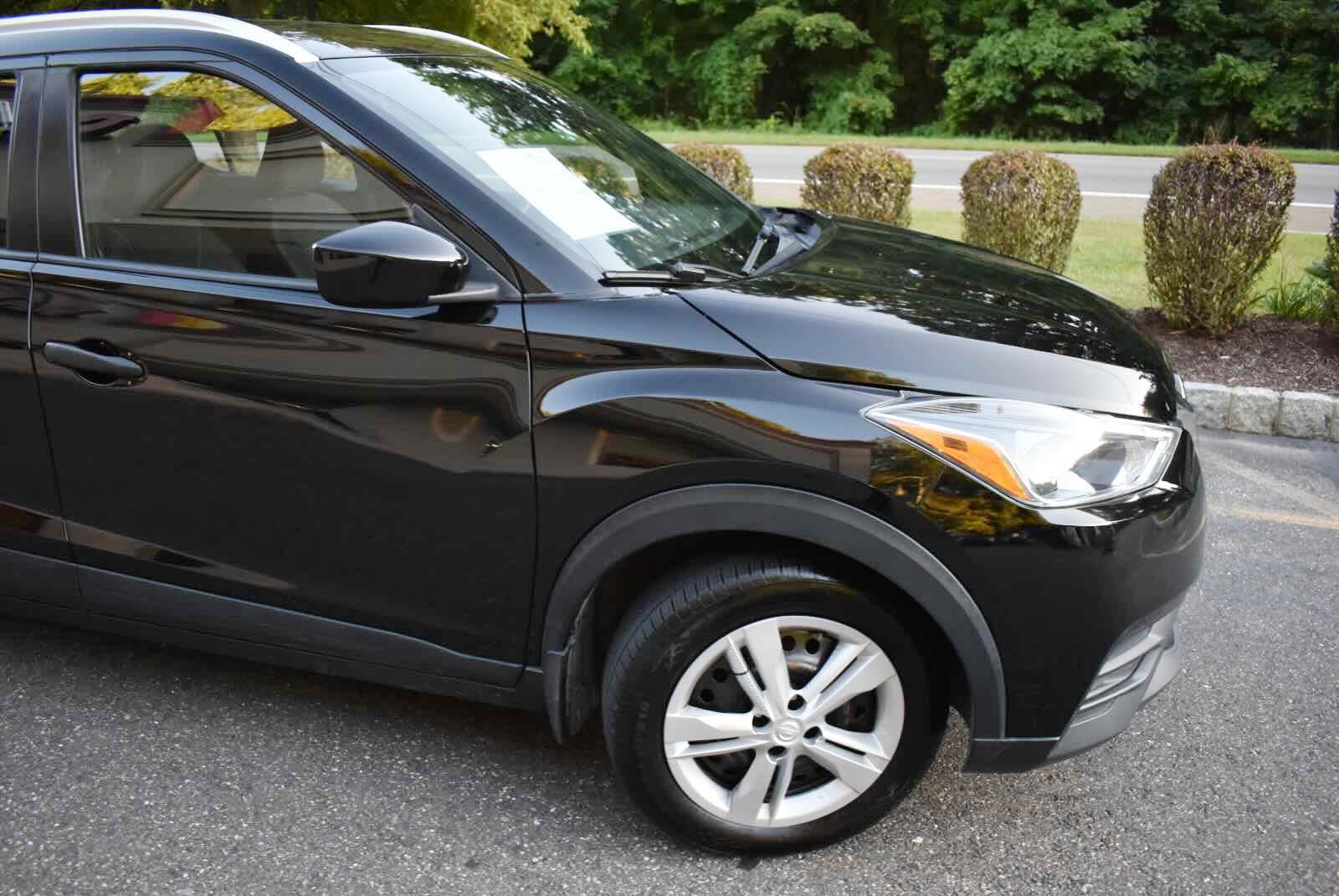 Used 2018 Nissan Kicks S FWD image 65