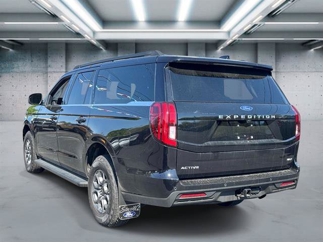 Used 2025 Ford Expedition Max Active AWD/4WD image 6