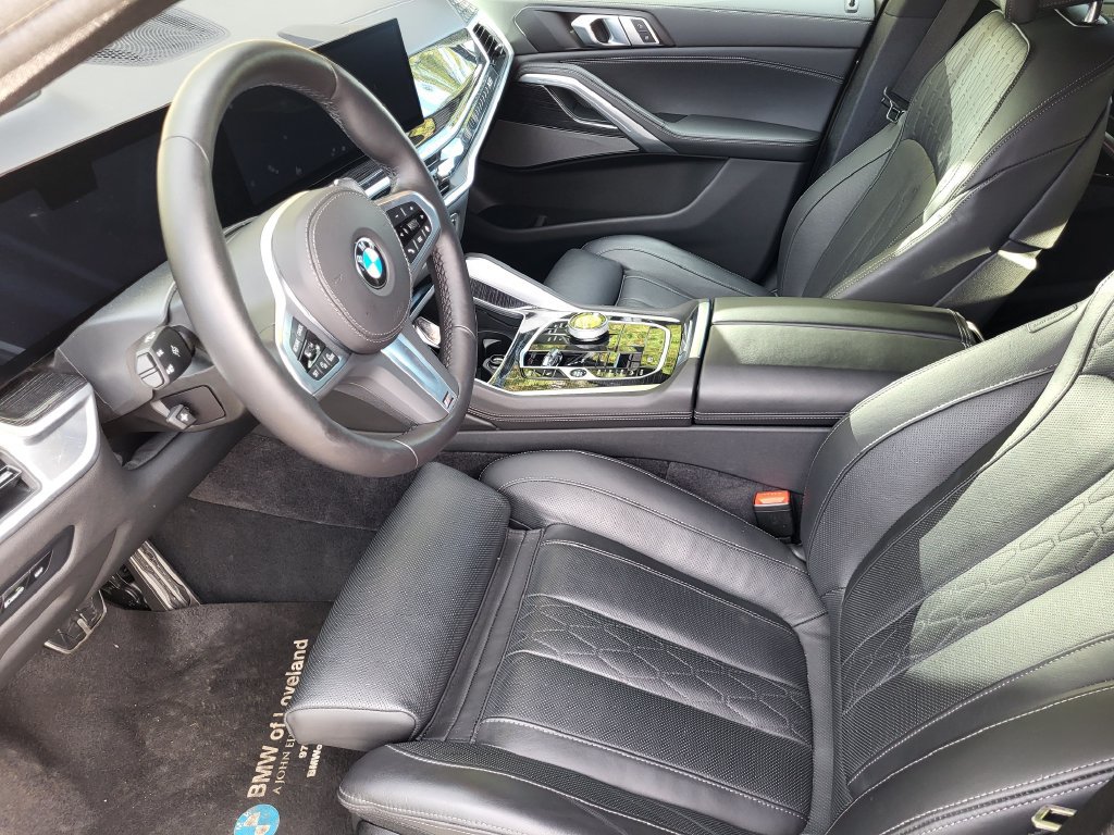 Used 2024 BMW X6 xDrive40i w/ Executive Package AWD/4WD image 11