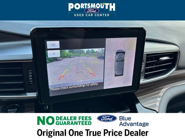 Used 2022 Ford Explorer Limited w/ Equipment Group 301A image 12