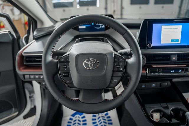 New 2026 Toyota Prius Plug-In Hybrid FWD image 30