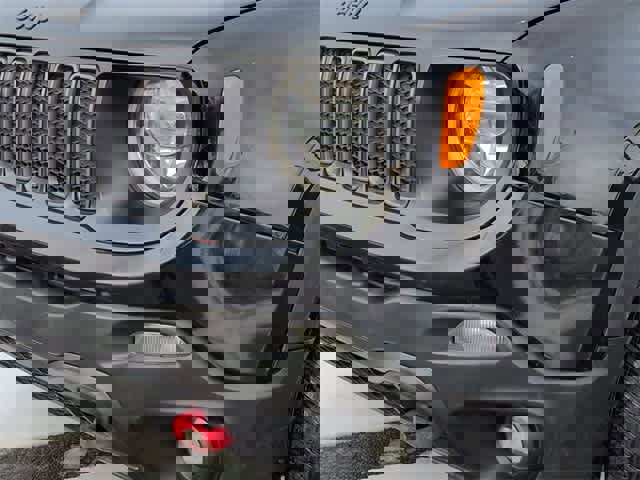 Used 2019 Jeep Renegade Trailhawk w/ LED Lighting Group image 11