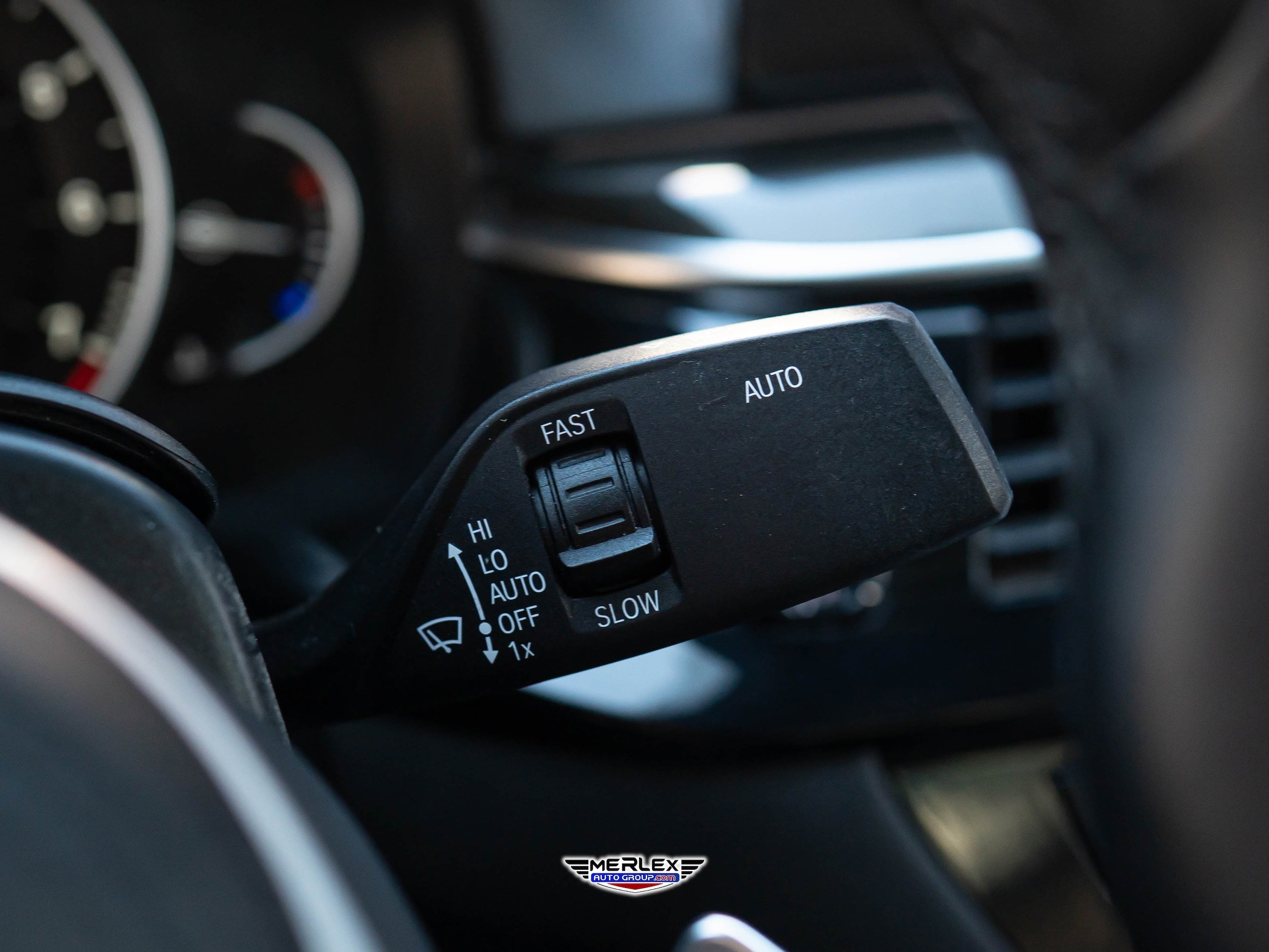 Used 2019 BMW 540i w/ M Sport Package image 27