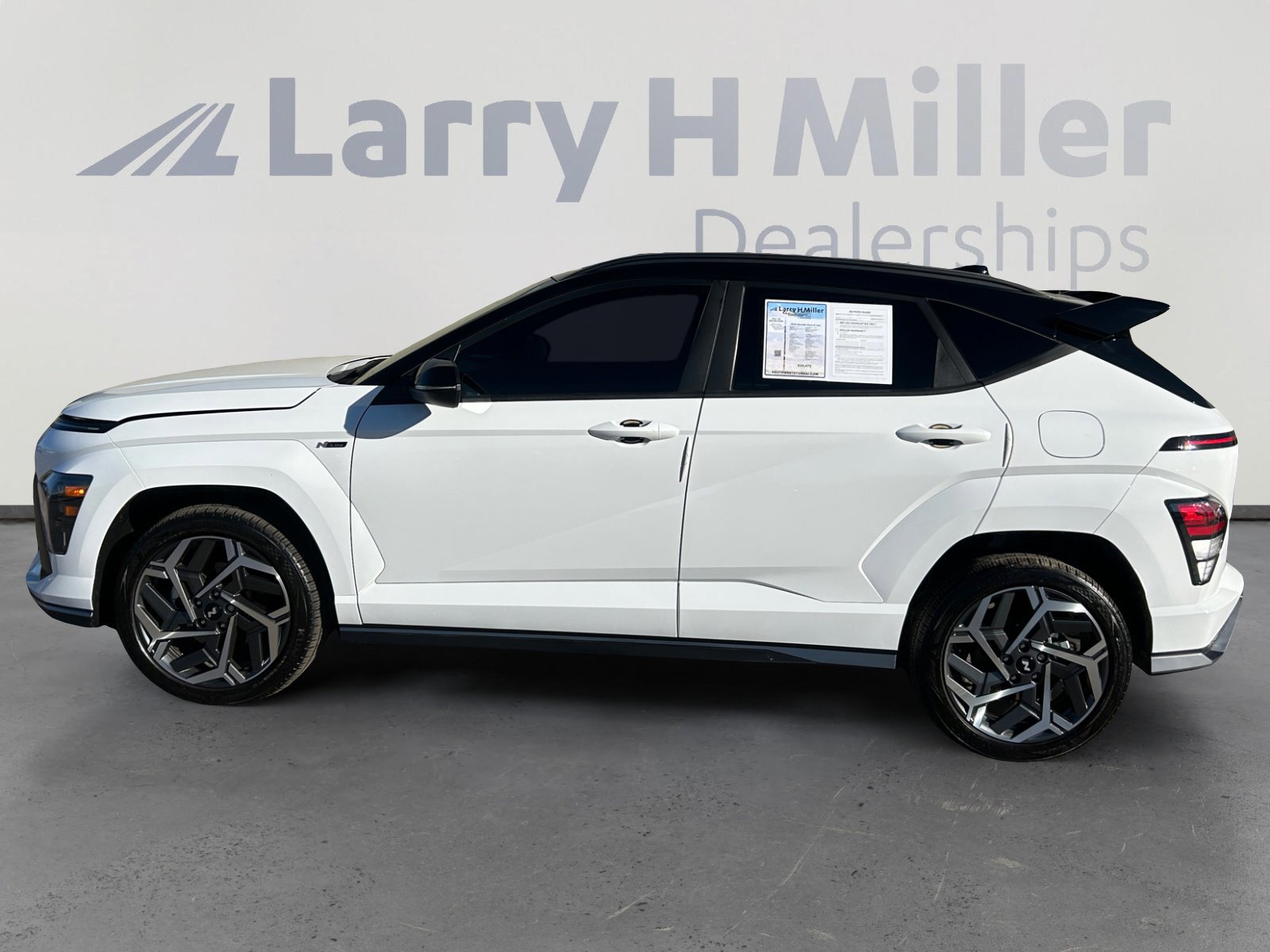 Used 2024 Hyundai Kona N Line image 3