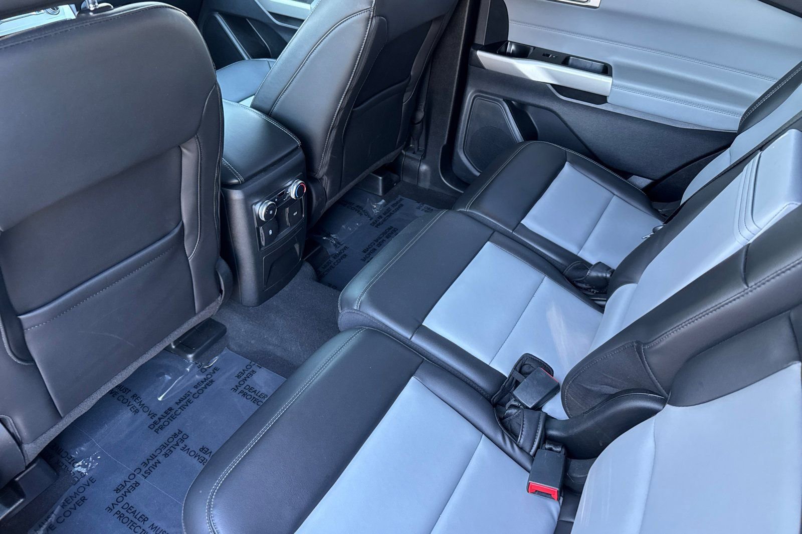 Certified 2022 Ford Explorer XLT w/ Equipment Group 202A image 13