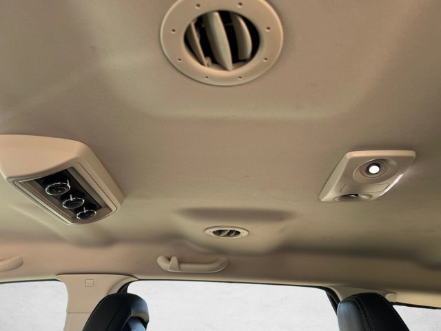 Used 2019 Dodge Journey Crossroad FWD image 21