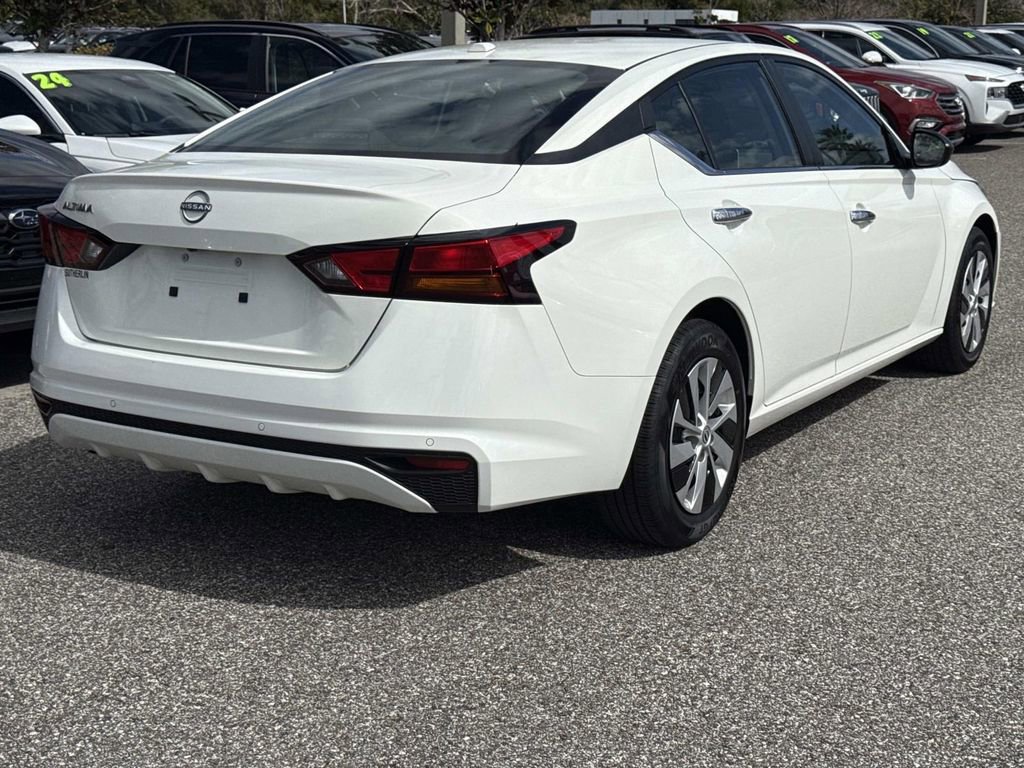 Certified 2025 Nissan Altima 2.5 S image 4