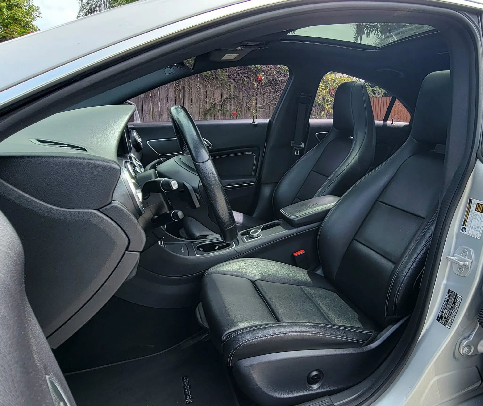 Used 2016 Mercedes-Benz CLA 250 image 4