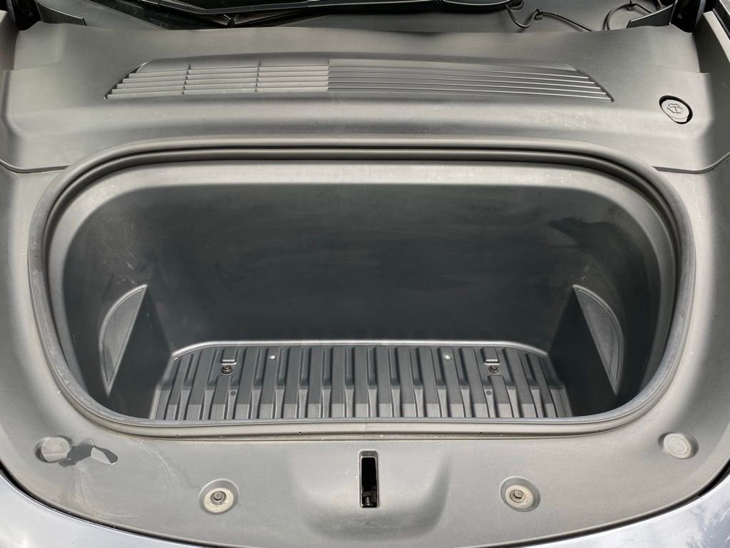 Used 2021 Tesla Model Y Long Range AWD/4WD image 14