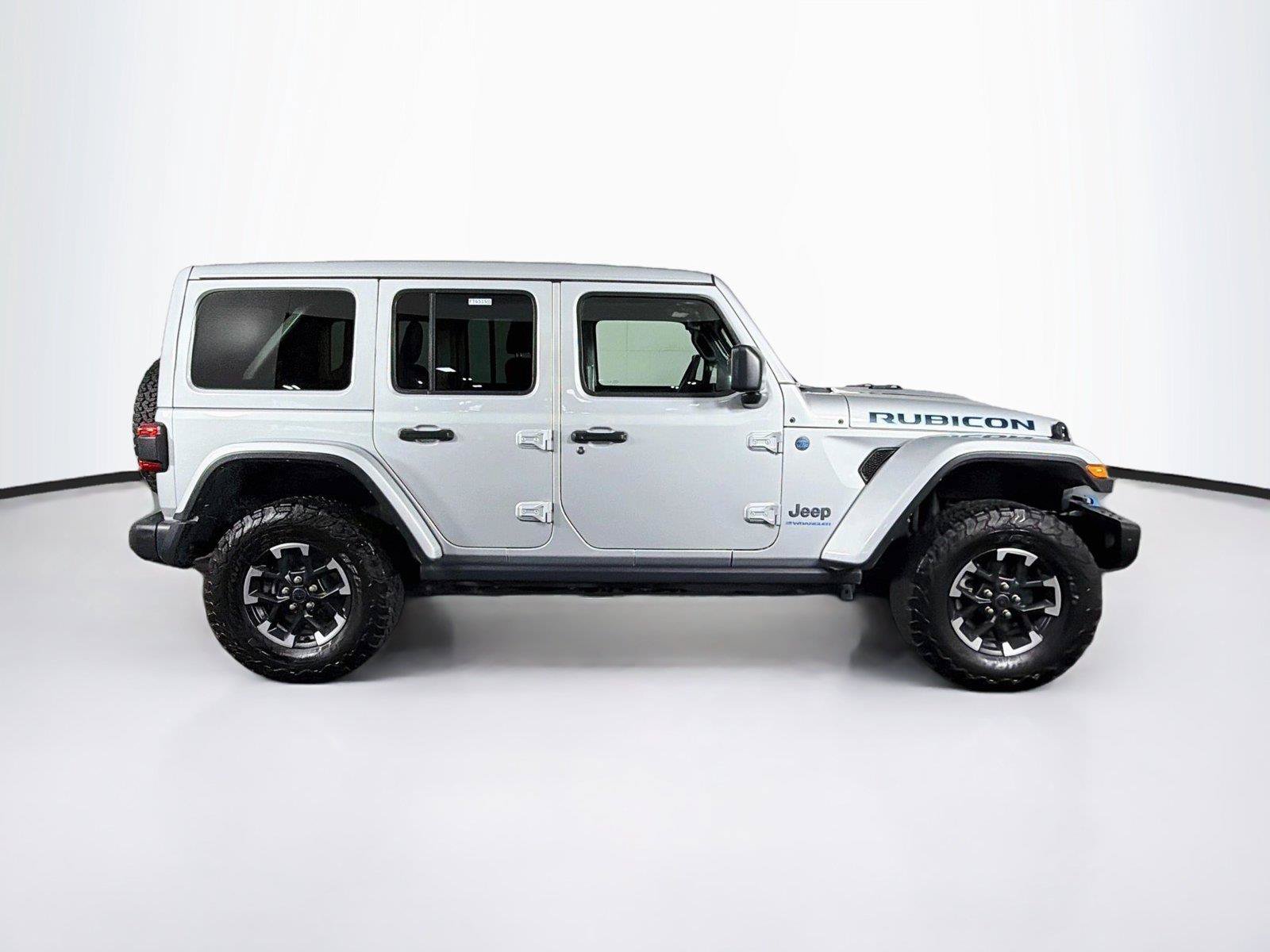 Used 2024 Jeep Wrangler Unlimited Rubicon 4xe AWD/4WD image 12