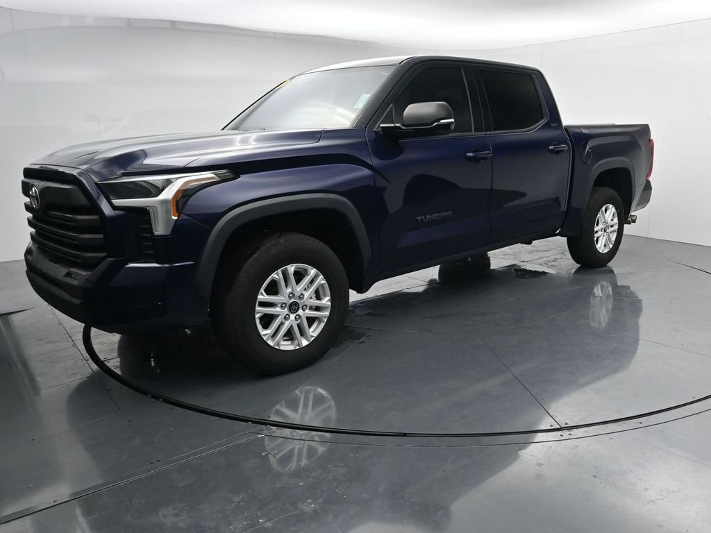 Used 2023 Toyota Tundra SR5 w/ SR5 Premium Package AWD/4WD image 4