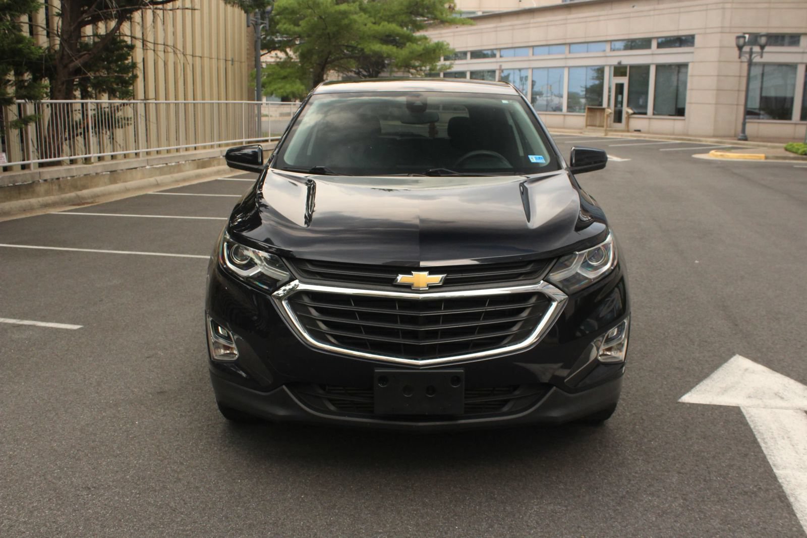 Used 2020 Chevrolet Equinox LT w/ LPO, Floor Liner Package AWD/4WD image 3