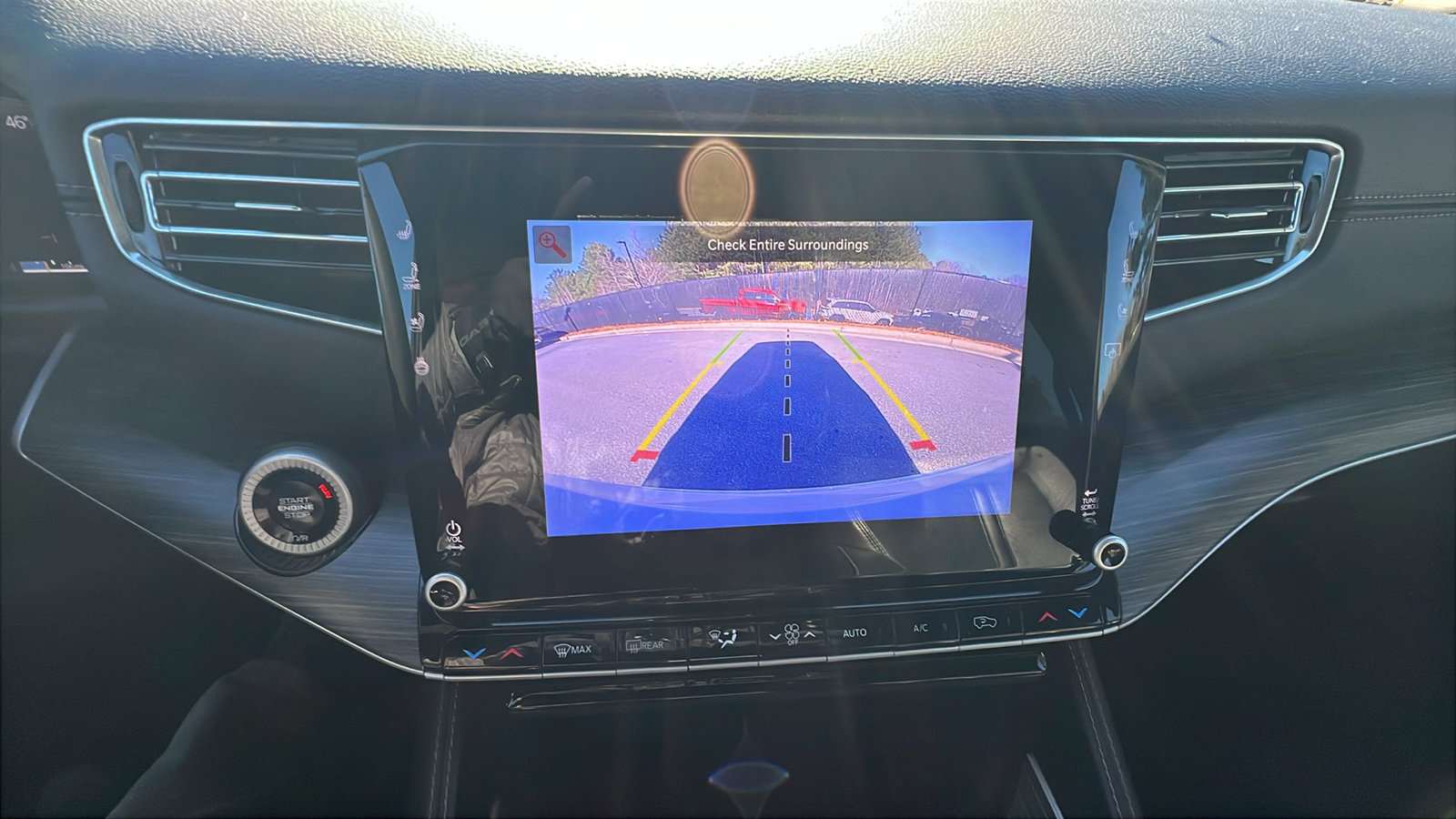 Certified 2024 Jeep Wagoneer Series III image 35