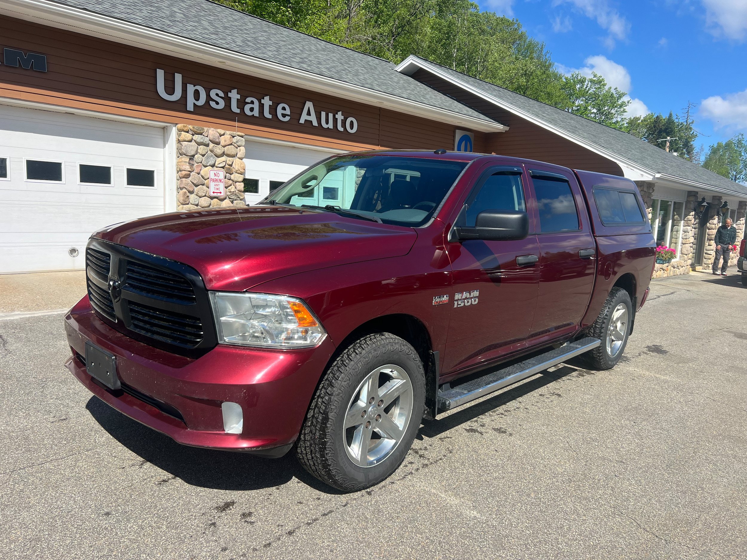 Used 2016 RAM 1500 Express AWD/4WD image 1