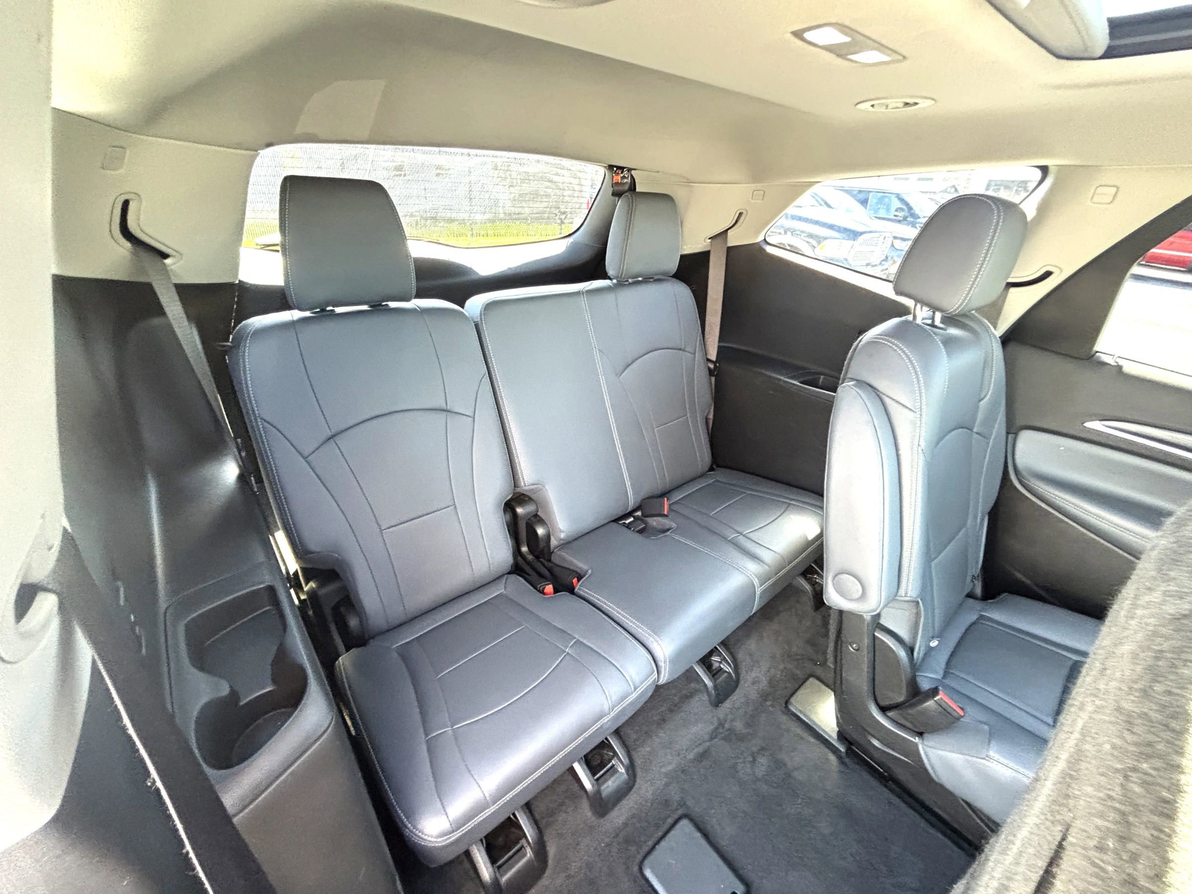 Used 2019 Buick Enclave Essence AWD/4WD image 10