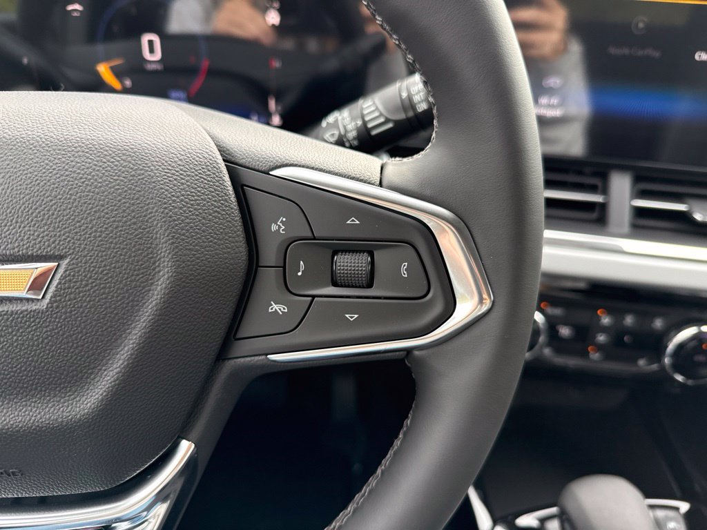 New 2026 Chevrolet Trax LT w/ Driver Confidence Package FWD image 33