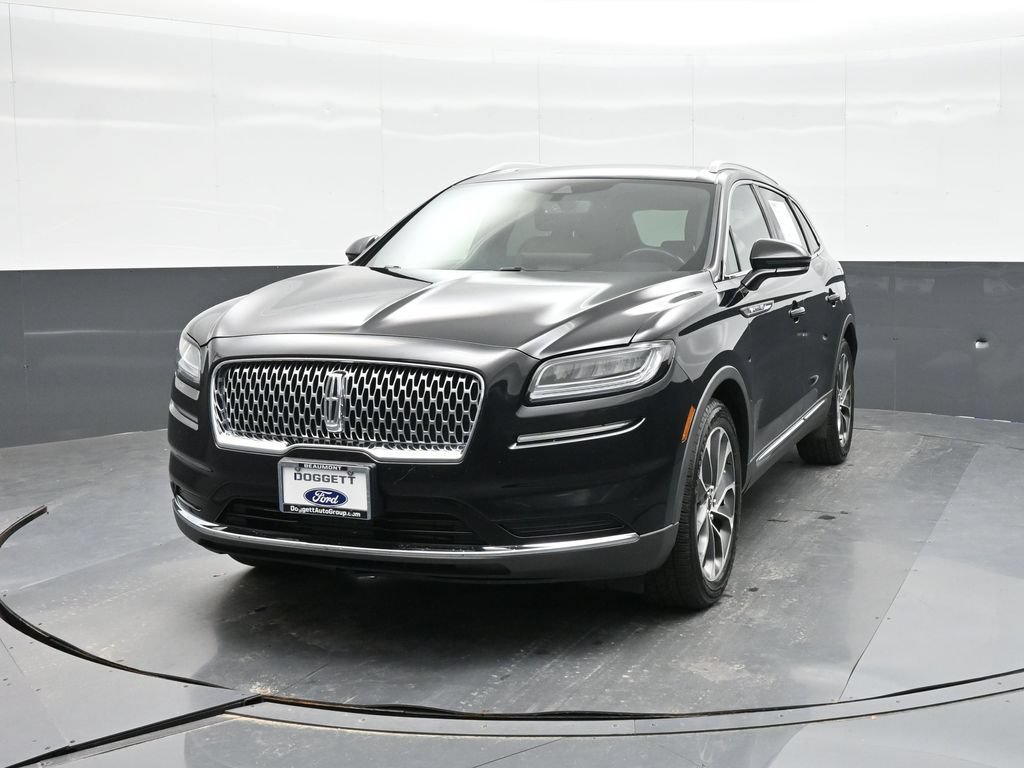 Used 2023 Lincoln Nautilus Reserve w/ Luxury Package FWD image 17