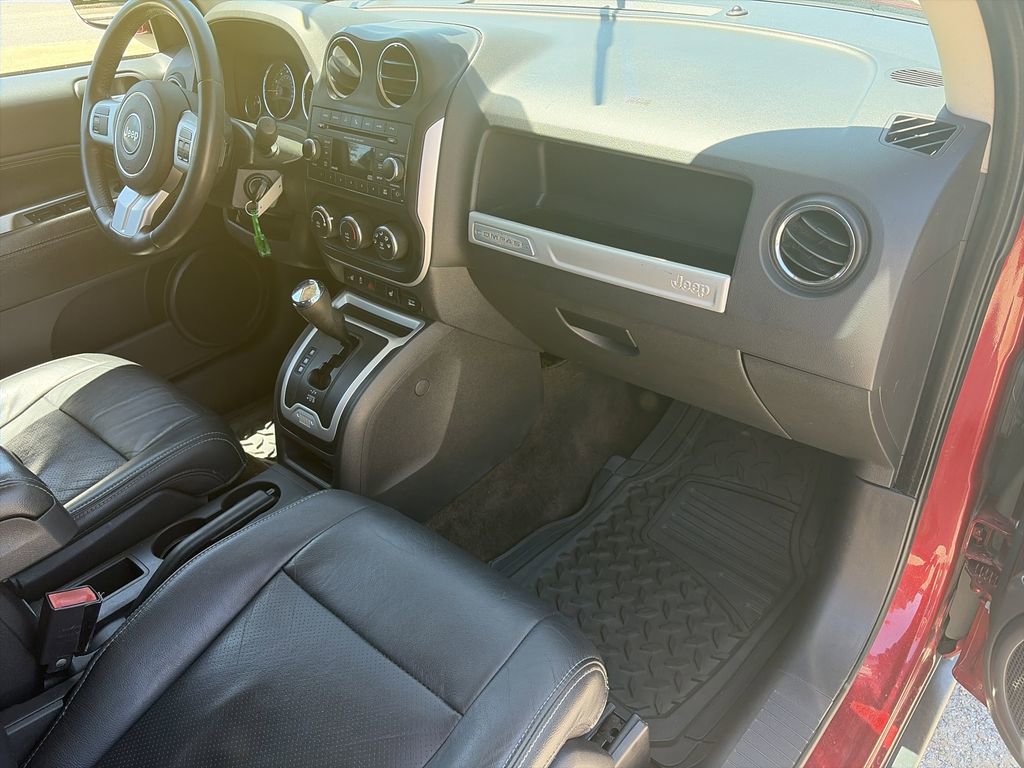 Used 2017 Jeep Compass High Altitude FWD image 29