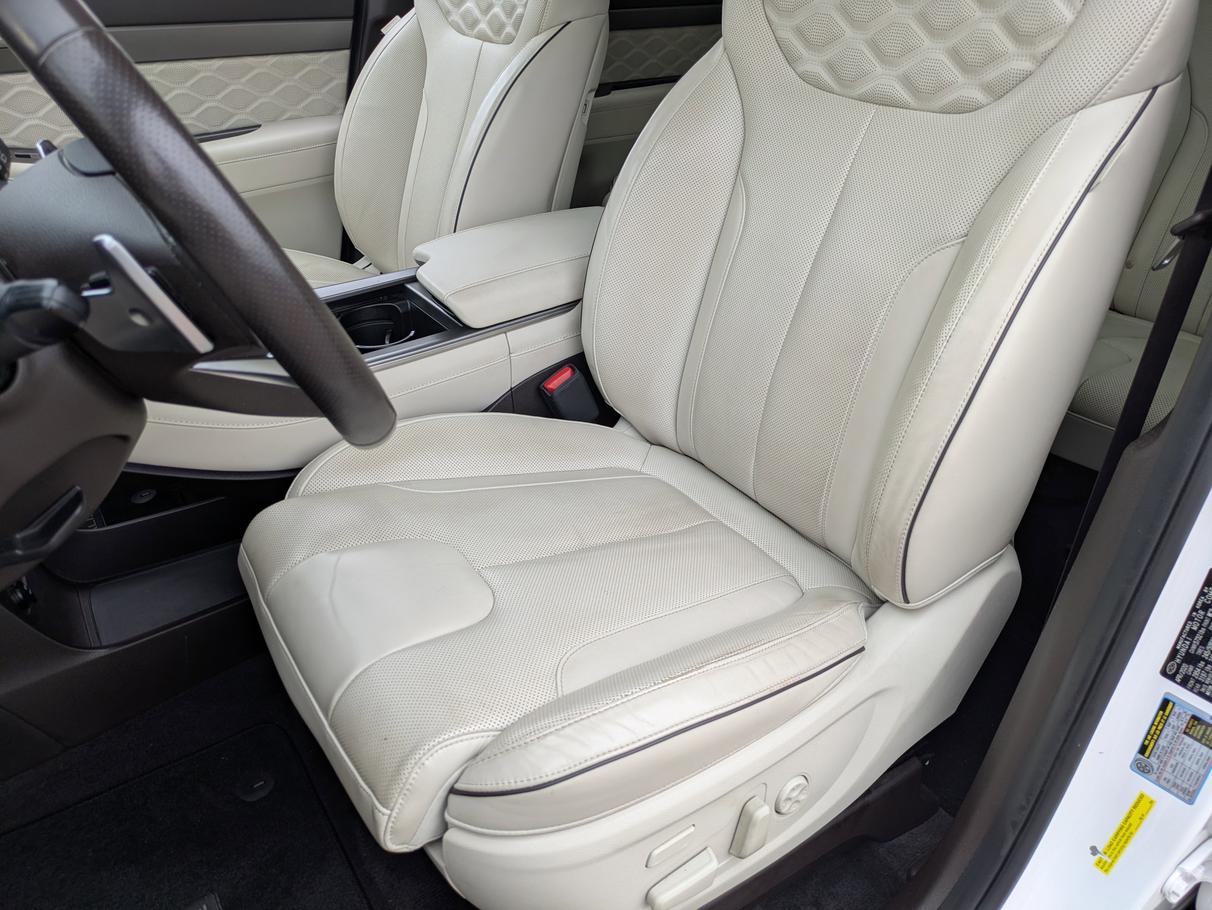 Used 2020 Hyundai Palisade Limited image 19