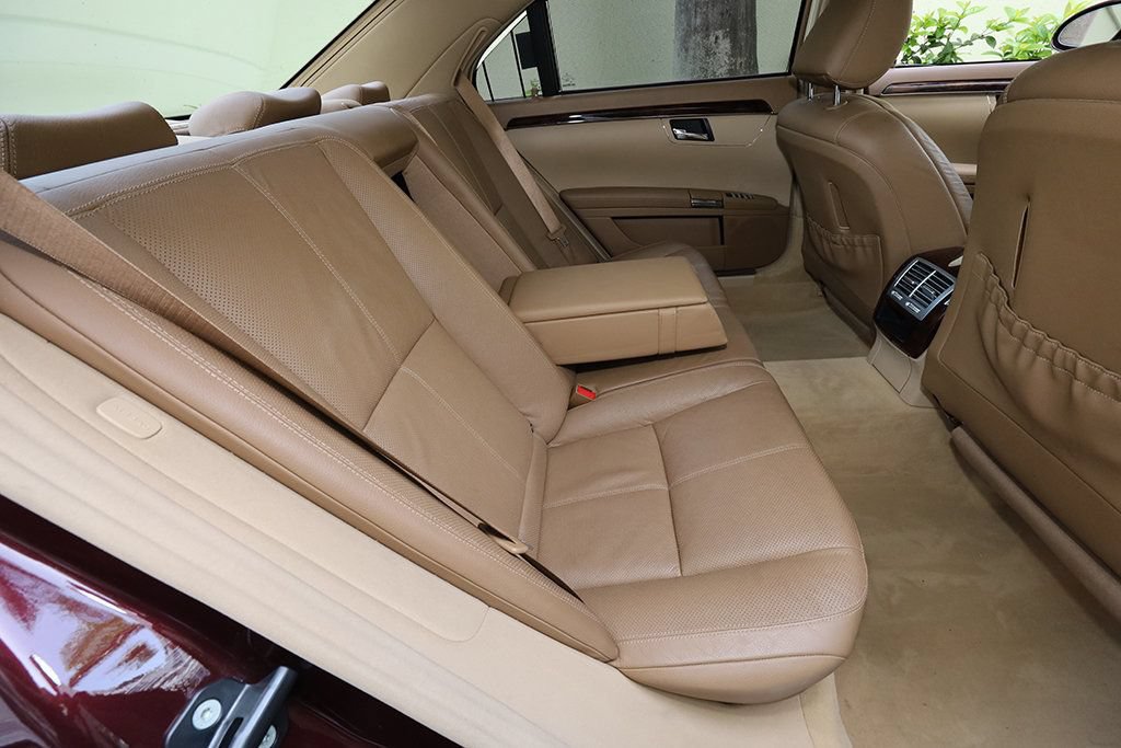 Used 2007 Mercedes-Benz S 550 image 8