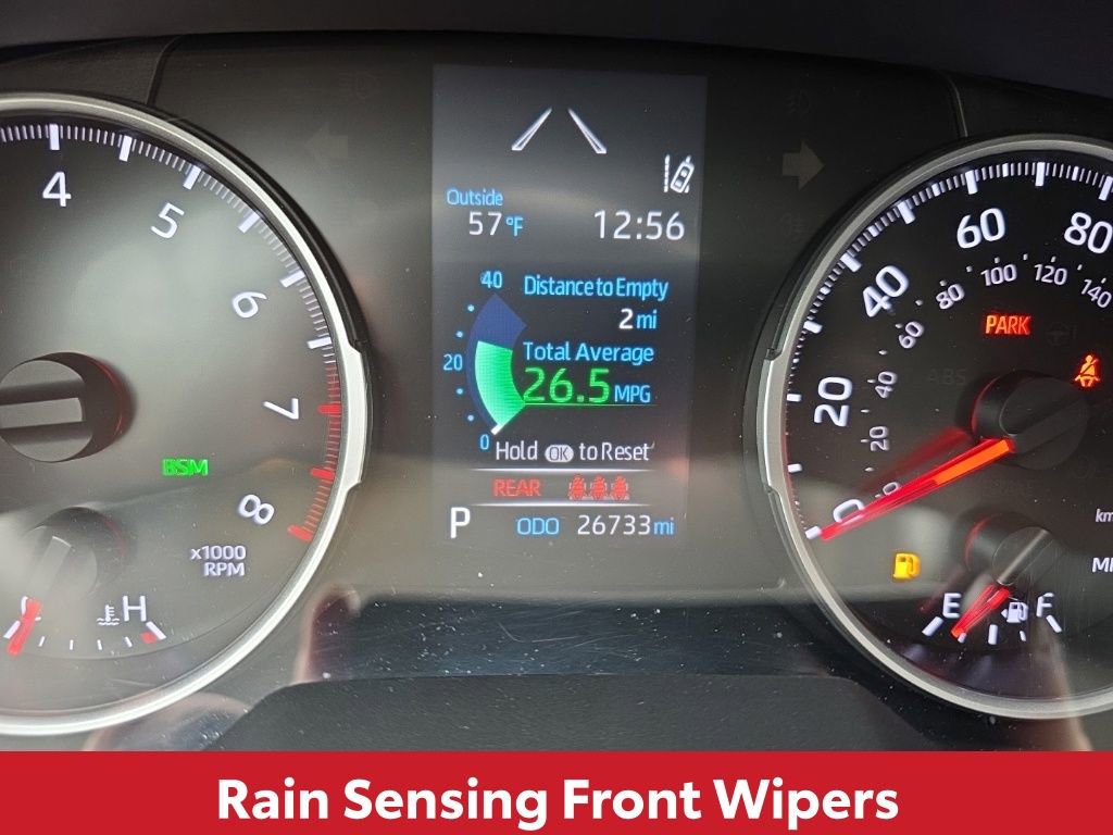 Used 2021 Toyota RAV4 XLE Premium image 28