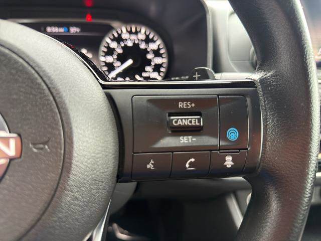 Used 2023 Nissan Rogue SV image 21