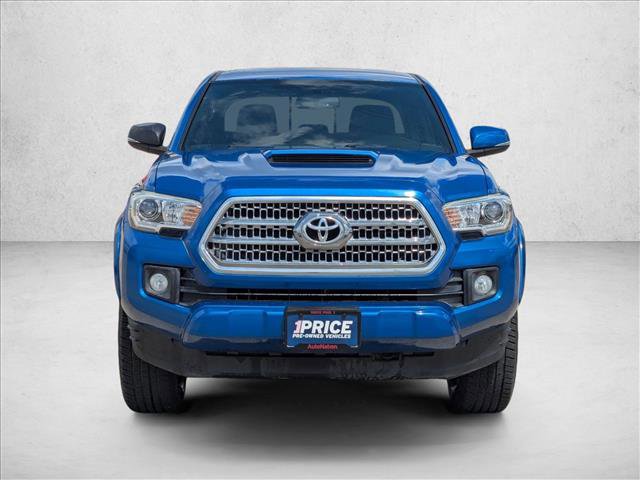 Used 2017 Toyota Tacoma TRD Sport w/ Tow Package video 2