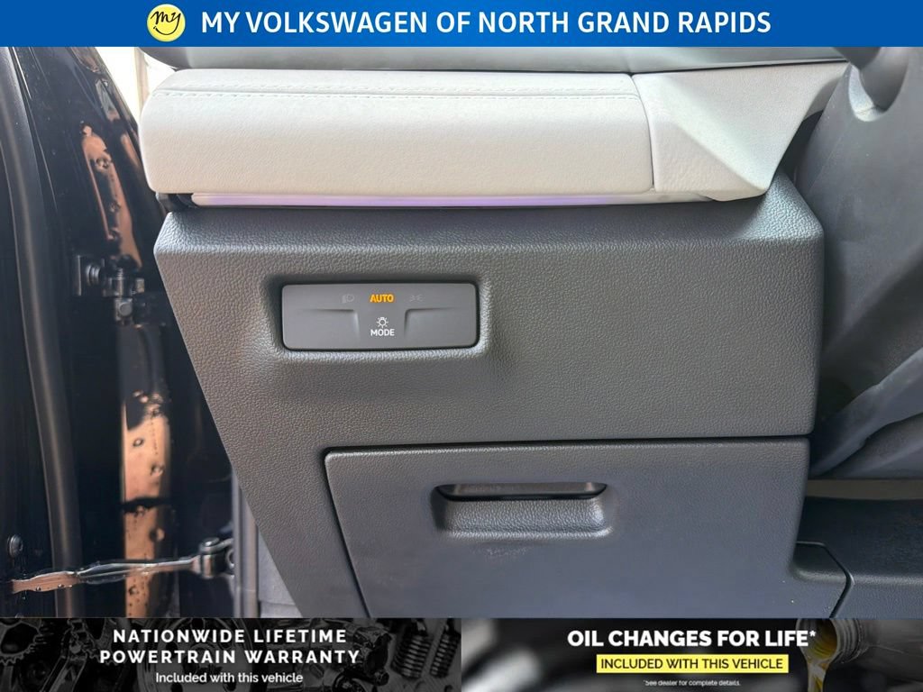 New 2026 Volkswagen Tiguan SE AWD/4WD image 14
