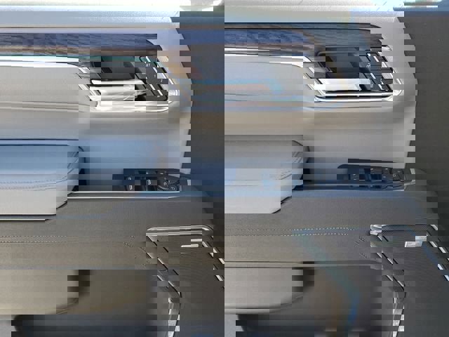 New 2026 GMC Sierra 1500 SLT w/ SLT Premium Plus Package image 19