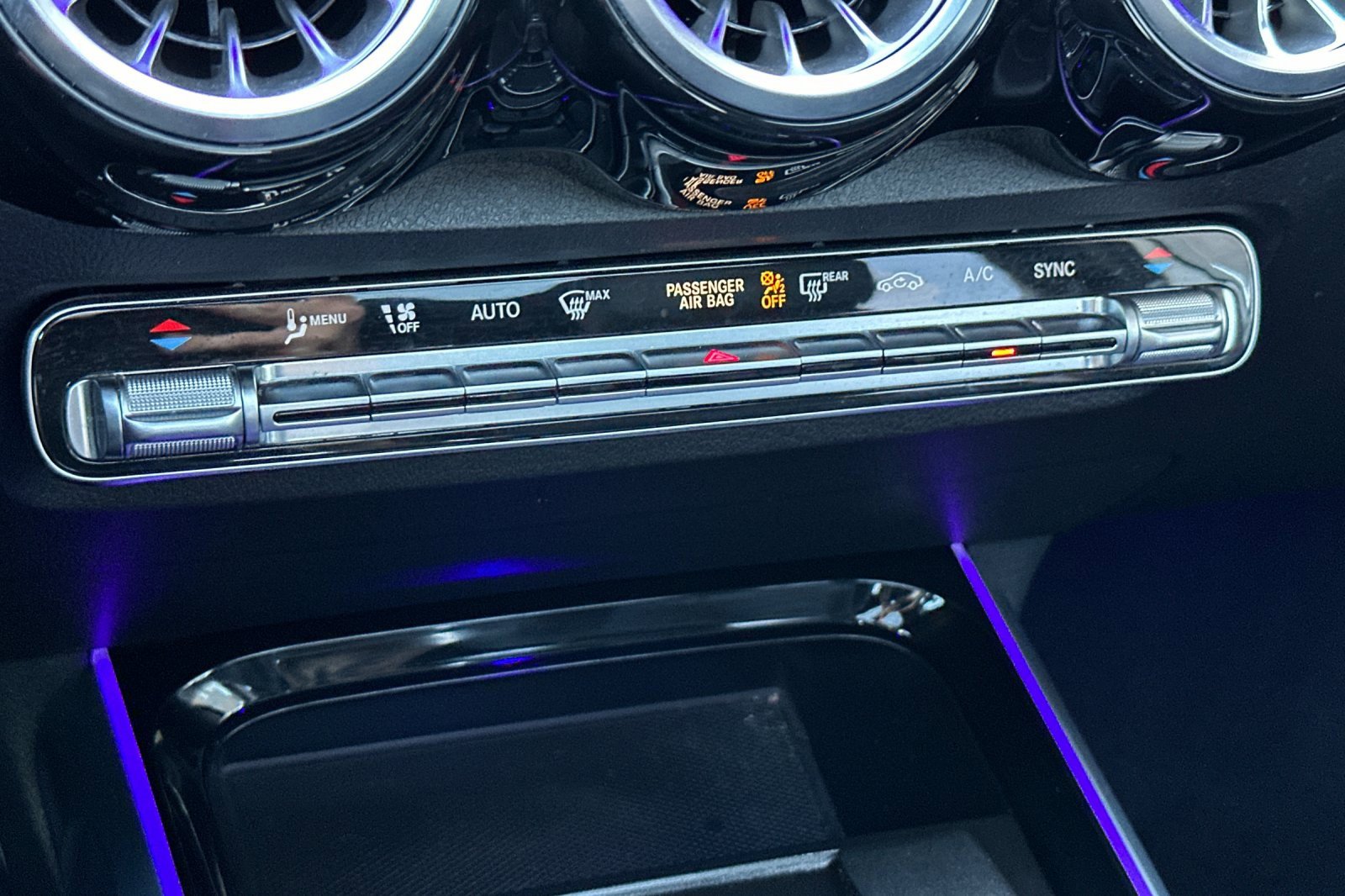 Used 2022 Mercedes-Benz GLB 250 image 20