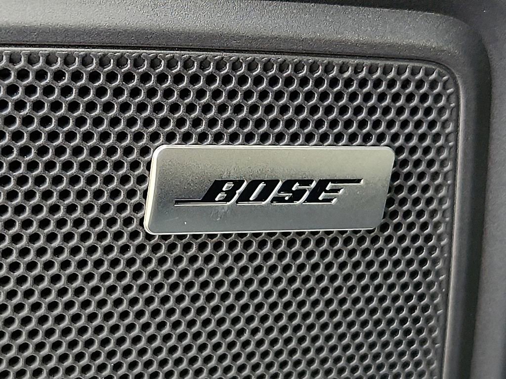 Certified 2025 Porsche Macan image 28