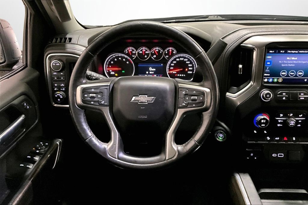 Used 2021 Chevrolet Silverado 1500 LT Trail Boss image 9