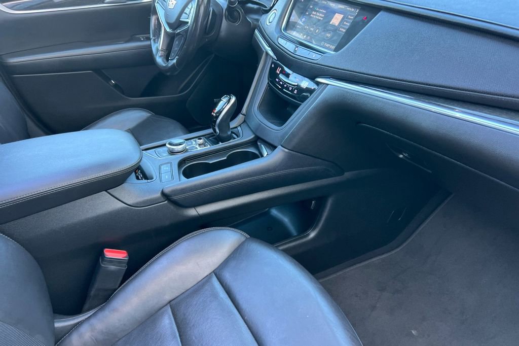 Used 2020 Cadillac XT5 Premium Luxury image 18