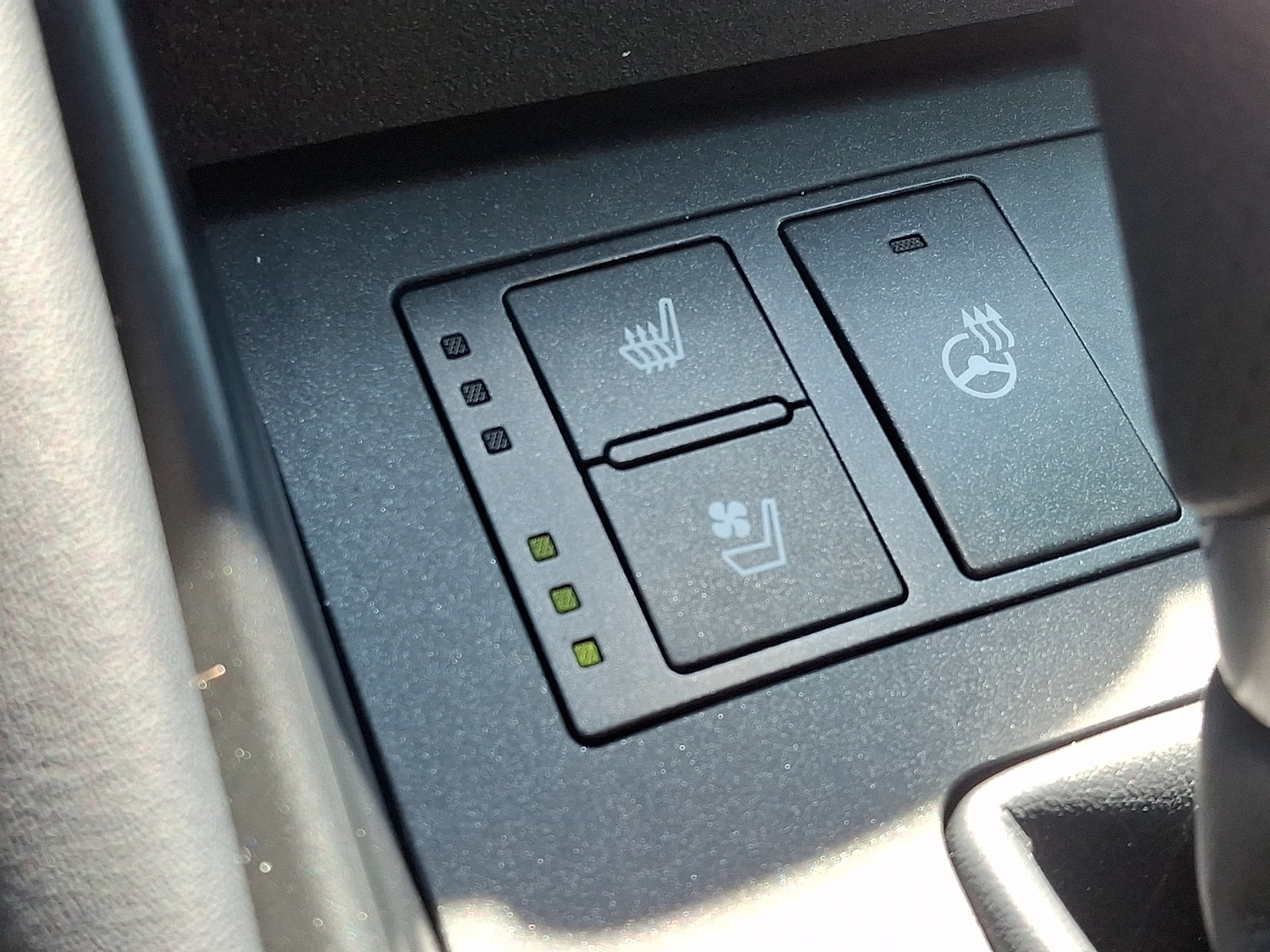 Certified 2022 Lexus IS 350 F Sport w/ Memory Package AWD/4WD image 25