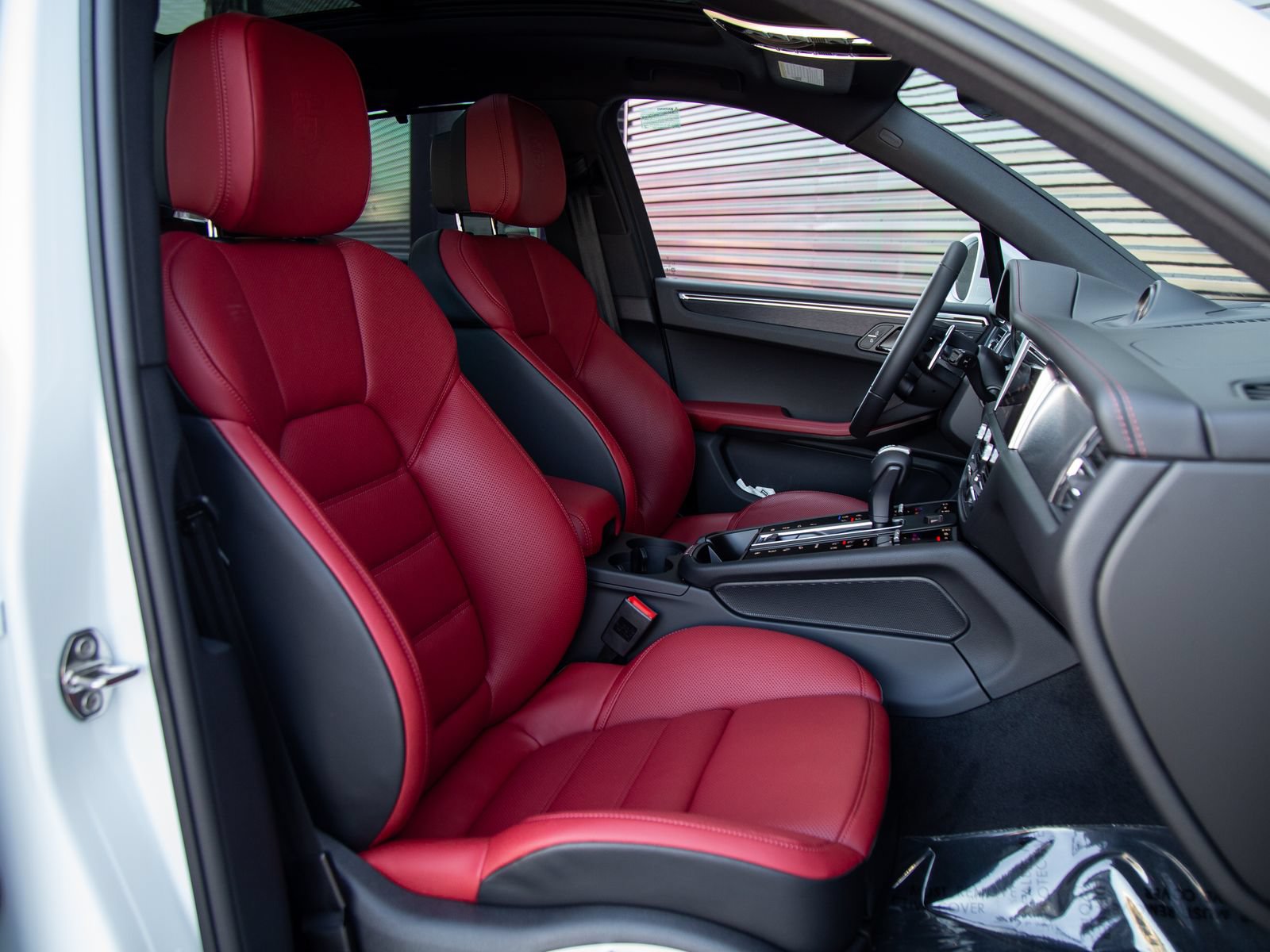New 2026 Porsche Macan GTS AWD/4WD image 26