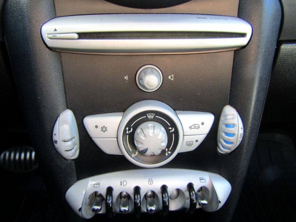 Used 2010 MINI Cooper S FWD image 23